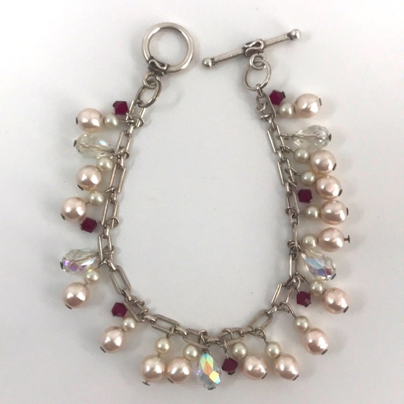 Pearl & Crystals Bracelet - Picture 2 of 4